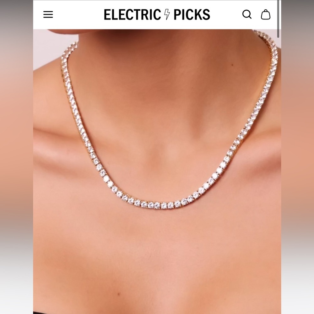 New Richie Necklace